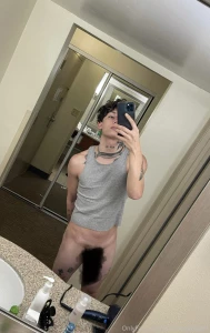 Did something different took a picture of my dick softtt i never take