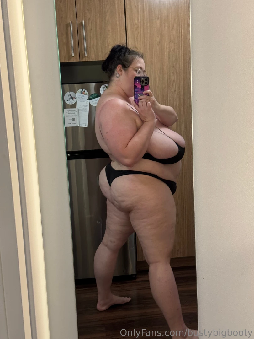 Craving these thick mom curves start by tracing every soft inch with part 1 