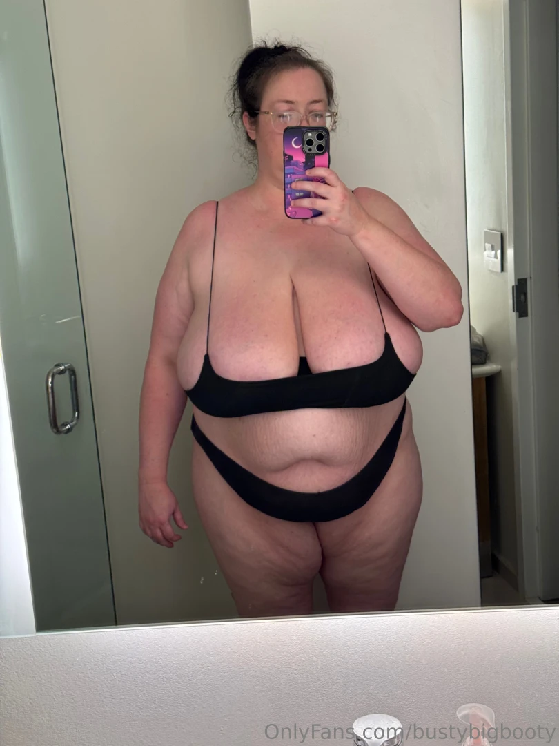 Craving these thick mom curves start by tracing every soft inch with part 2 