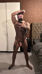 Front view should i wear this for a man