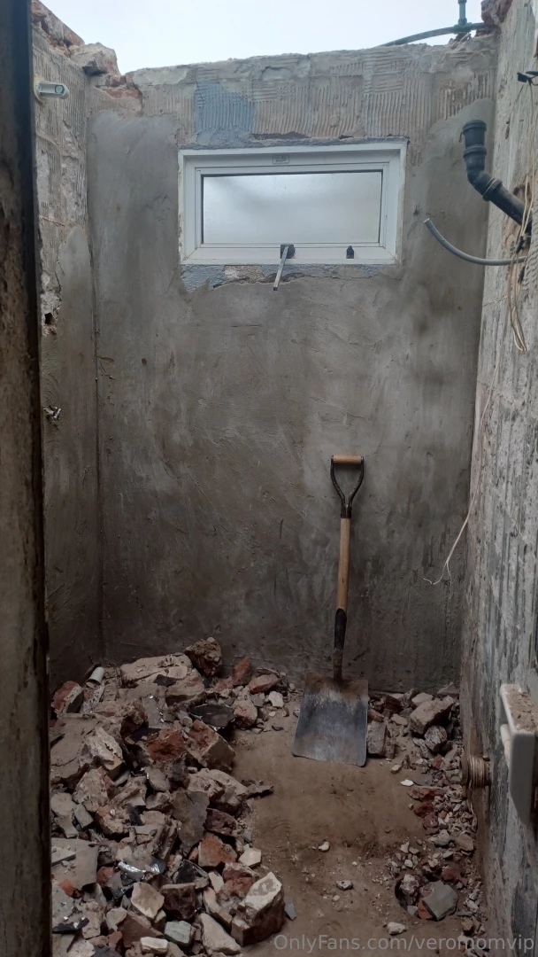 I wanted to share this with my dear fans who buy my content every day 