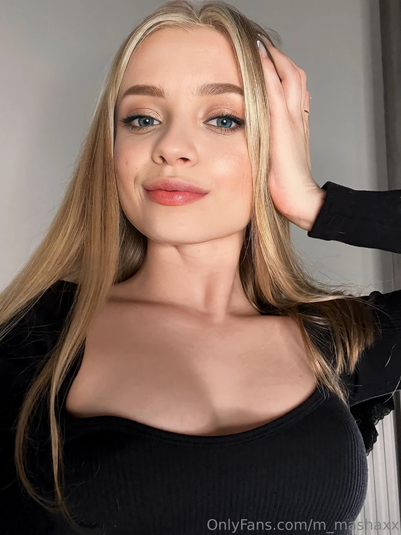 Hey i m masha i can immediately say about myself i like music fitness 