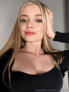 Hey i m masha i can immediately say about myself i like music fitness