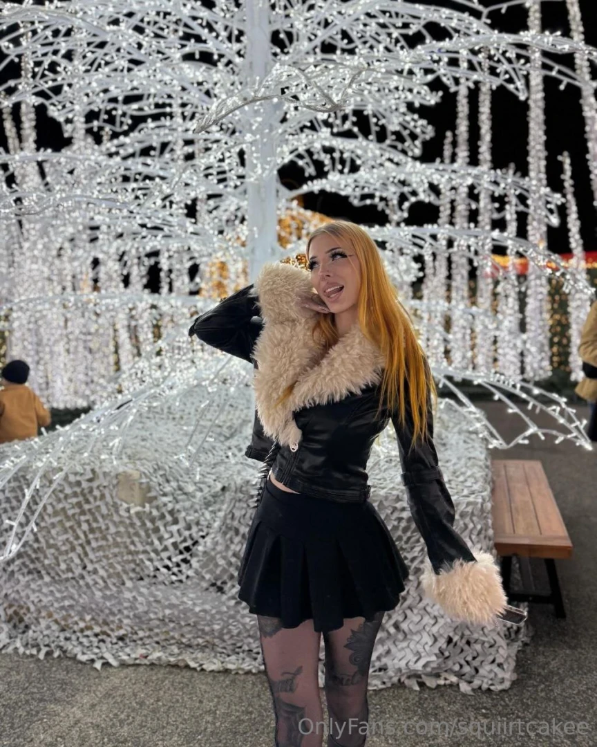 The holiday sale is still on what are you waiting for grab my content 