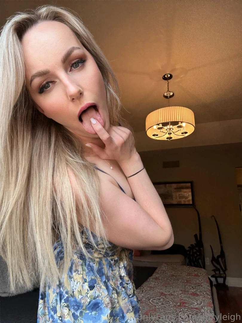 Keeping it spicy in 2025 someone s gotta do it https onlyfans com 