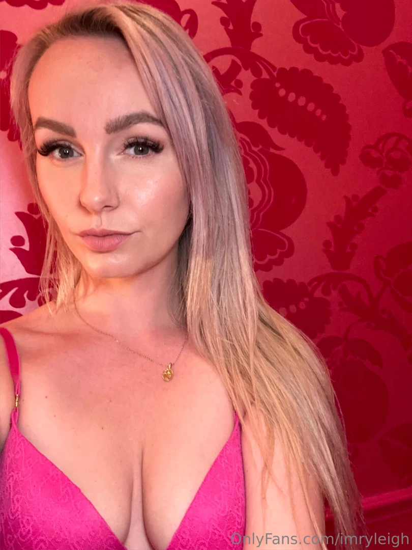 Tell me in my dm s what you dream about 