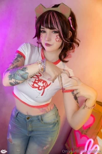 Gg cardboard dva is here this is my very first fully selfmade cosplay