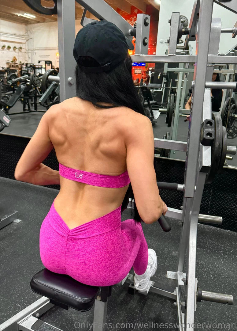 Want to get a more defined back it s time to put in the work with some 