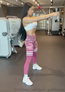 Dumbbell swing squat time 1st setup hold a dumbbell or kettlebell with