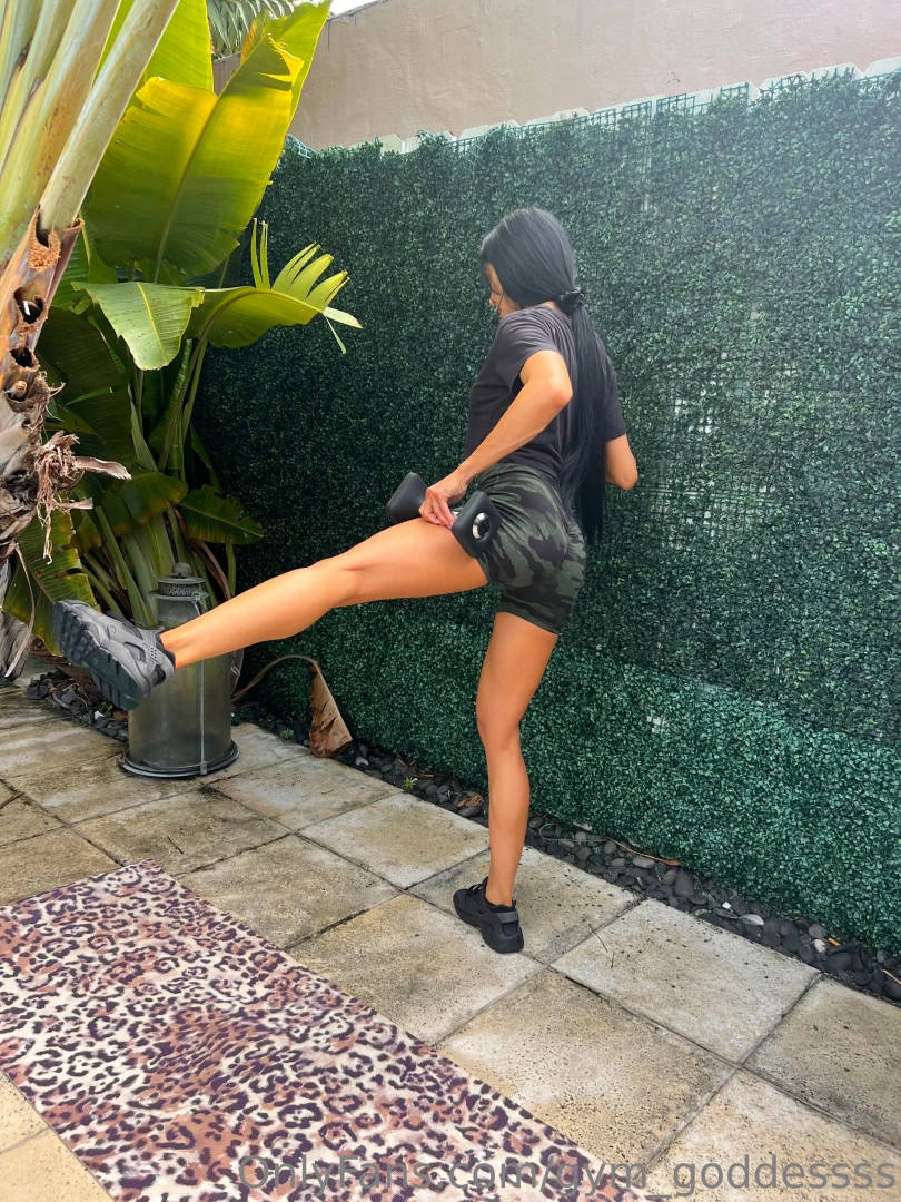 How s that song go to the window to the wall i m going to change it up 