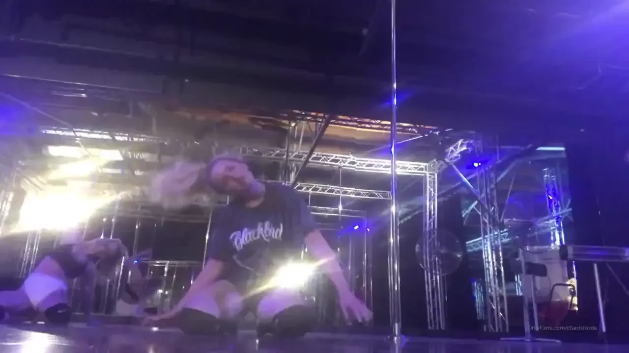 I decided to start putting up all my pole so you can access it 