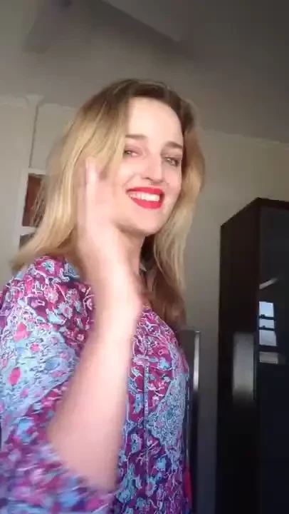 Kisses to all of my fans today 