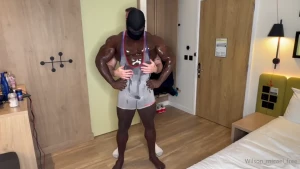 Singlet saturday with blkmusclealpha what an absolute unit he s as