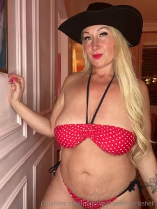 Your perfect cum target