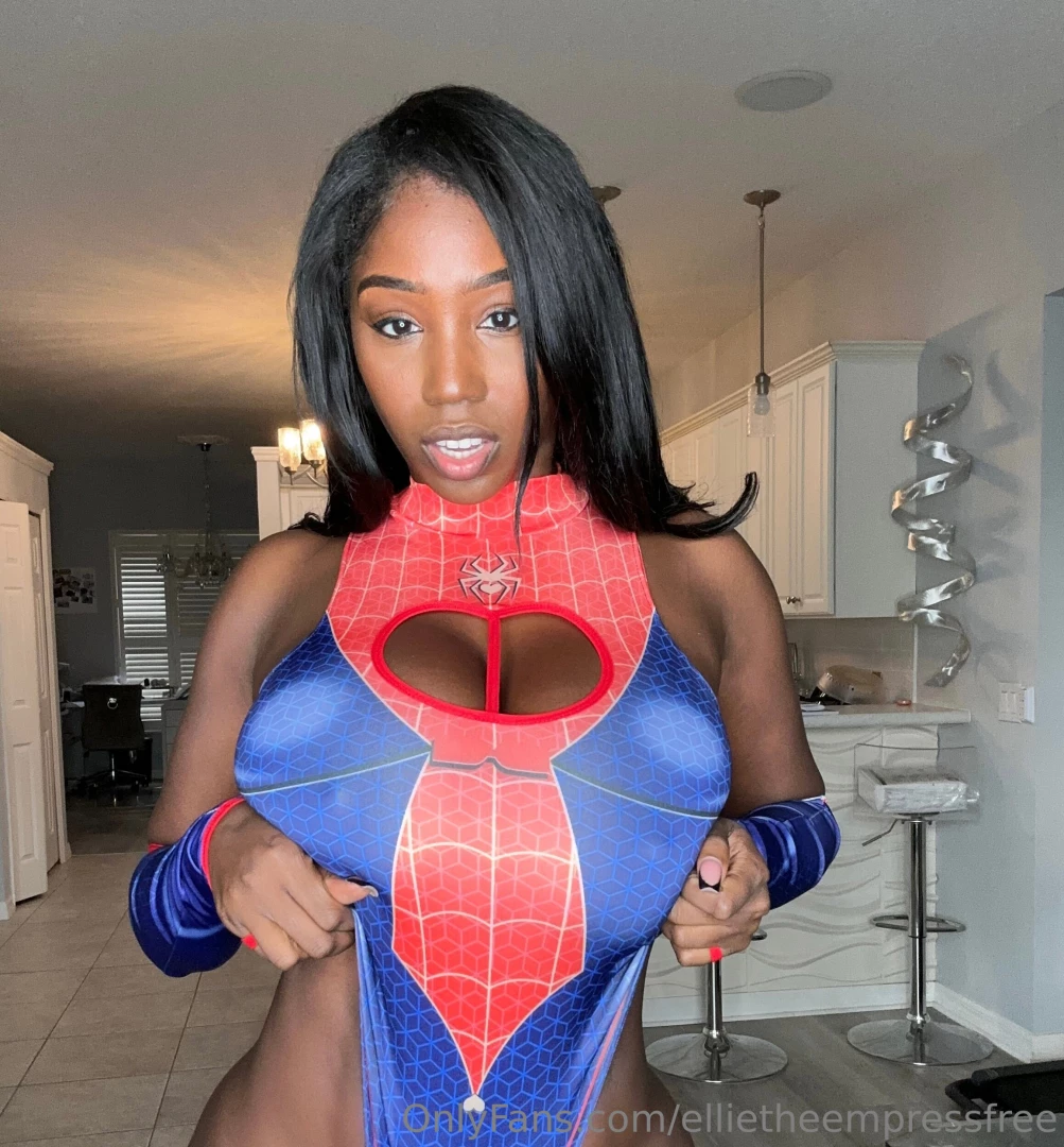 Hows my fat pussy in this spider woman costume 