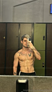 Oubliez pas de like toutes les publis svp