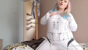 New video and matching photoset coming tomorrow