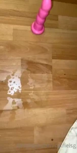 Tip here 12 and i will send you a squirt video d jame aqu una propina