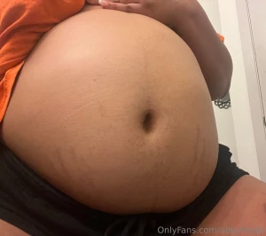 Before and after heheh my belly sure loves to grow
