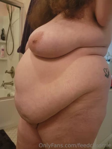 Eep my gut is out of control it sticks out so much further past my part 6