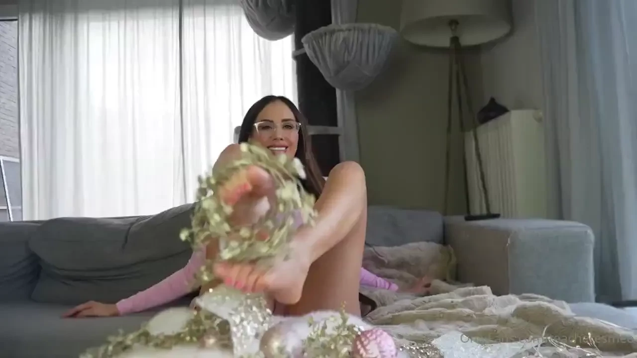 Mary footmas this sexy foot fetish video has just been sent as a 