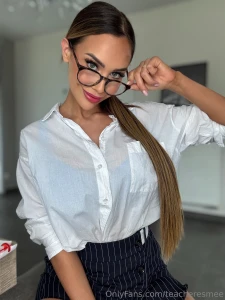 I m out right now looking absolutely irresistible heels on lips part 1