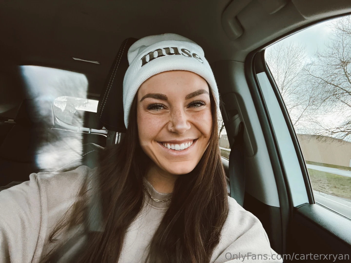 I m not playing hard to get i m just playing with you 