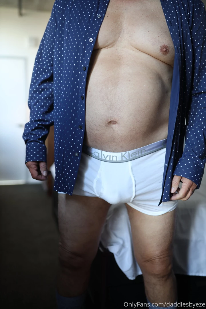 In depth look at my sexy closeted friend who came to visit after part 4 