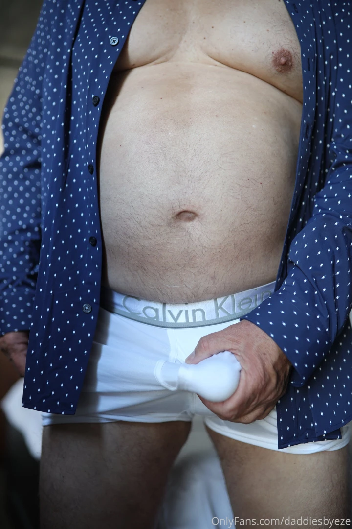 In depth look at my sexy closeted friend who came to visit after 