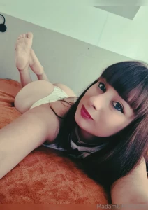 C est plusieurs photos et vid os avec ce mignon body qui sont arriv es