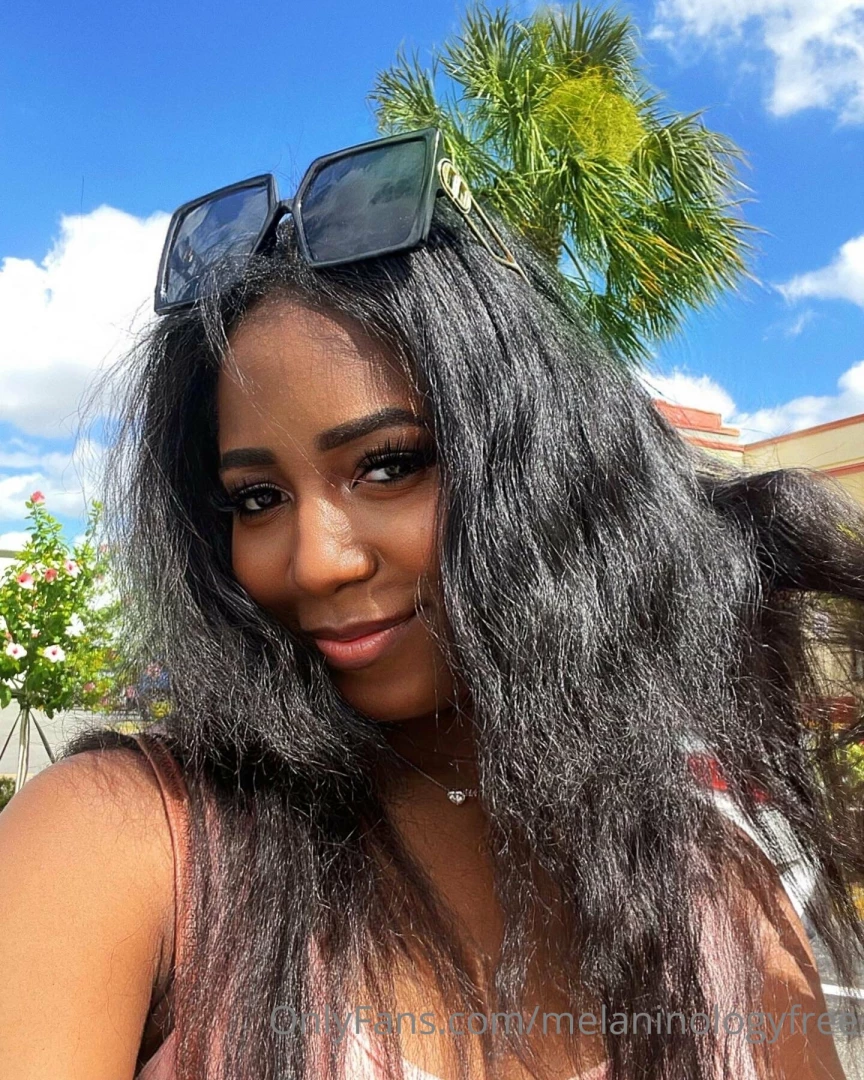 Pretty all your money should get spent on me 