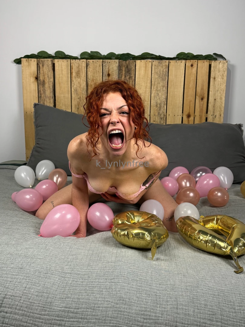 Happy friday babe https onlyfans com k_lynlyn 