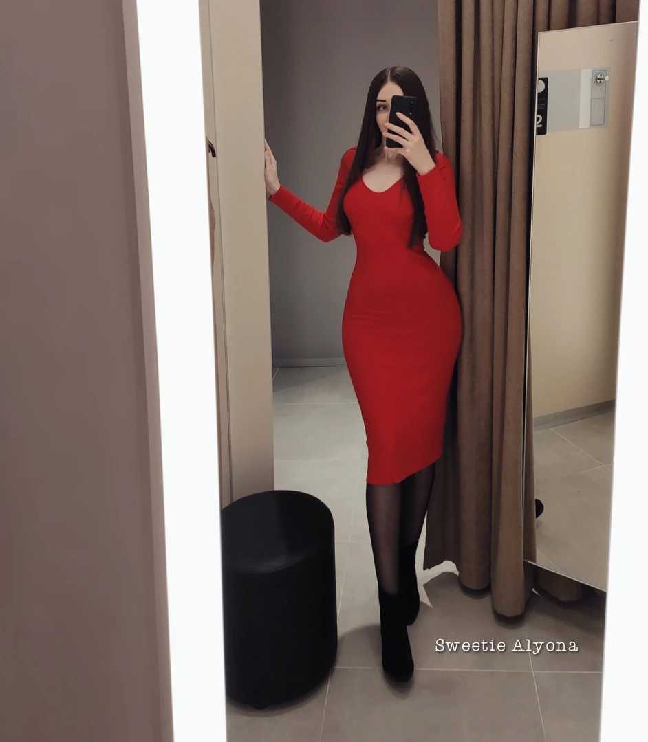 Sexy red choose your favorite pic part 3 