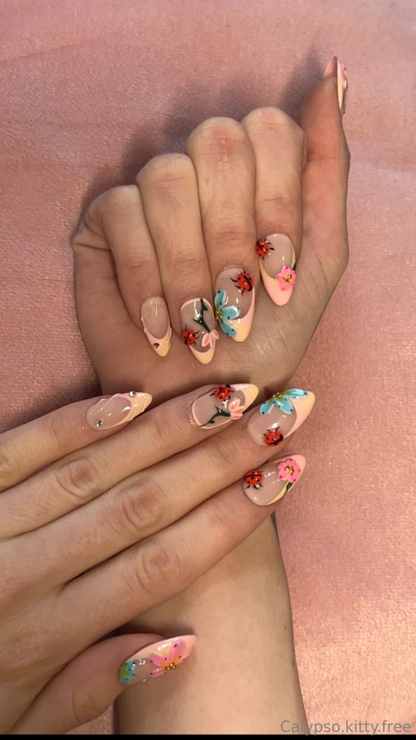 You like my nails enough to pay for them 