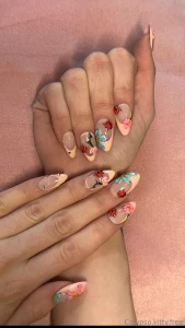 You like my nails enough to pay for them