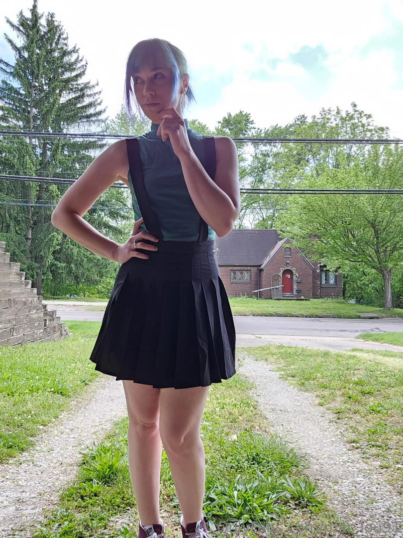 Hey babes hoping to get some new content out for you this week are you 