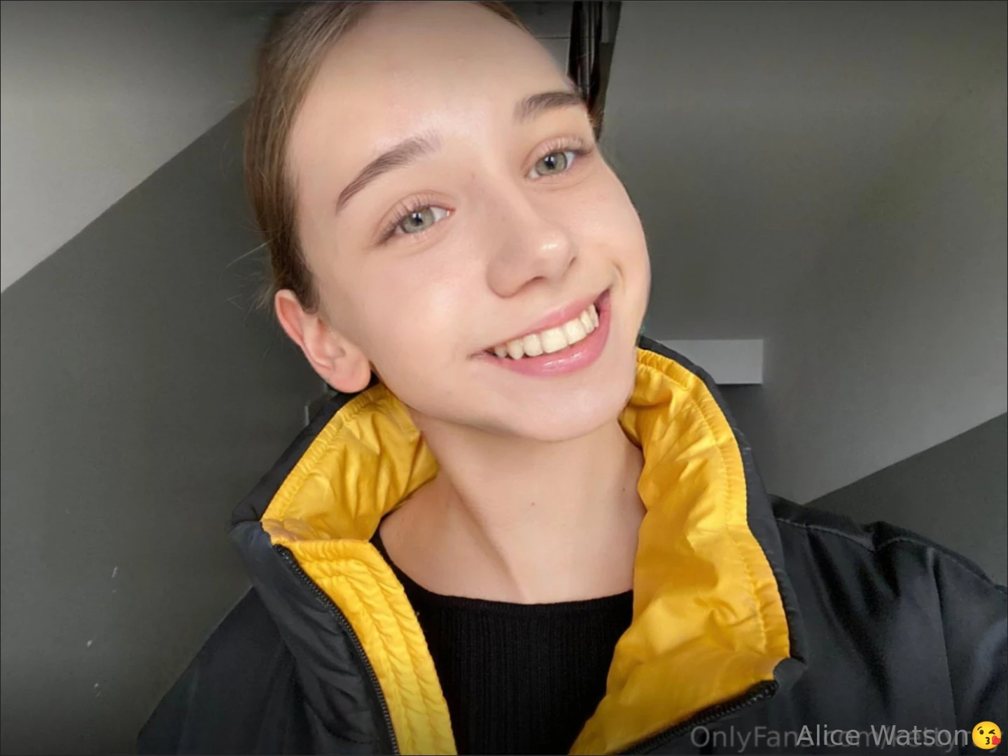 Click here - kettyray this cutie is online and horny show her some part 20 