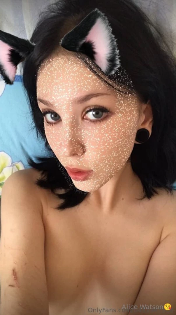 Neko_sweetie is wet now she loves to have her juicy ass squeezed this part 60 