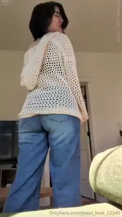 Hey i wanna show you something 