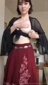 Wanna see the rest of this video where i take my hands away from my