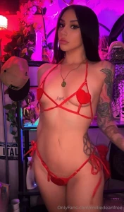 Advertising free sub kinky brunette wants to watch you cum and loves part 1