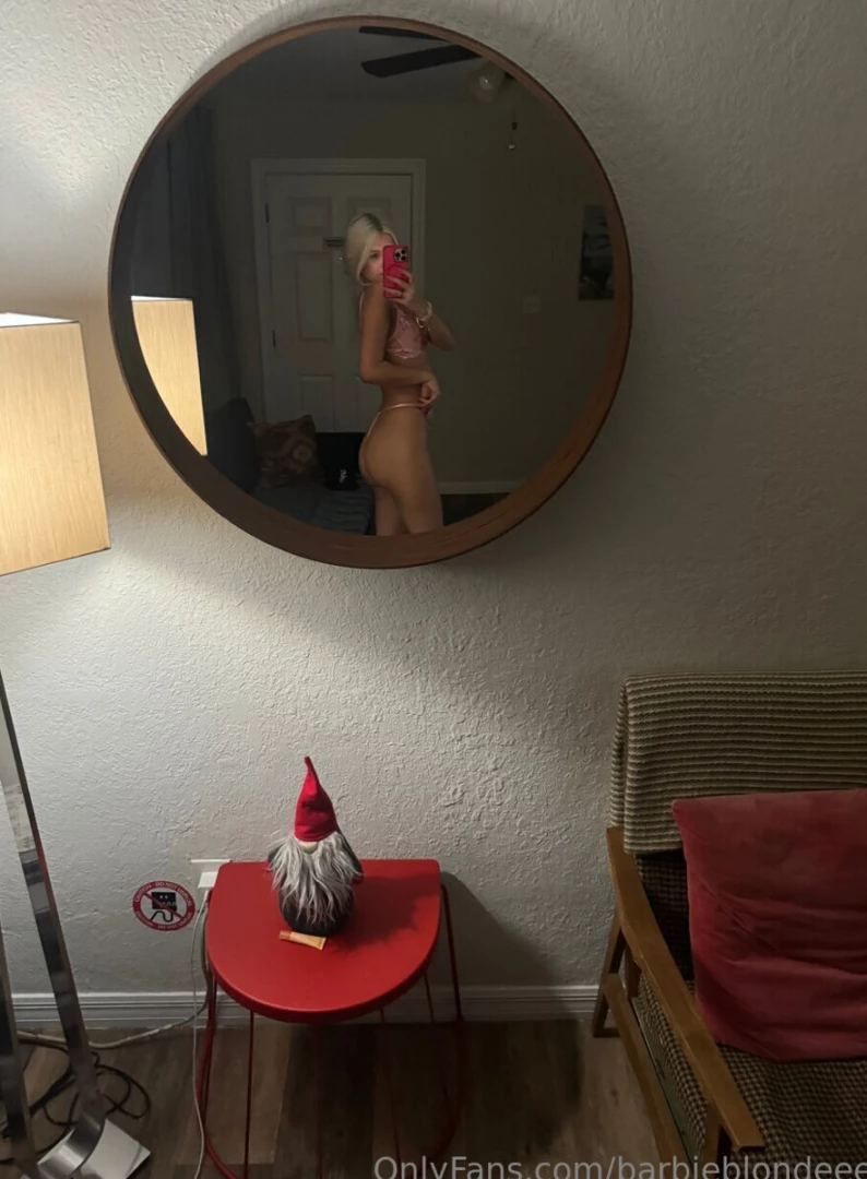 Advertising subscribe barbieblondeee 