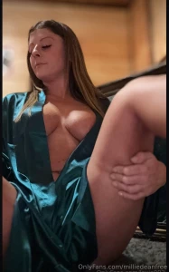 Advertising lexie002 hi i m lexie your favorite sexy brunette that s part 2