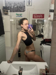 C est le bordel mais je suis belle les mini tanga comme a vraiment je