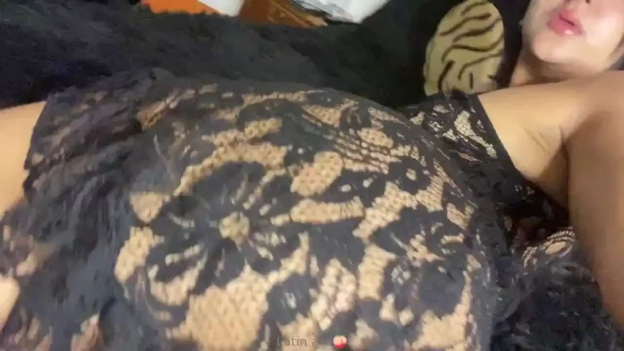 Look at my nice ass playing for you 