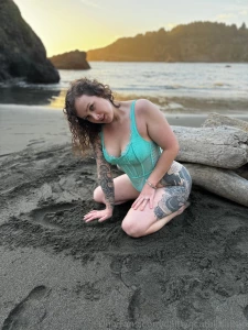 Not just a pretty face but a wild heart too part 2