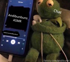 Tonight at 10pm lets get cozy and do a spooky craft while we do some