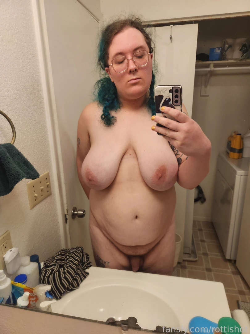 Got jerked off so hard last night my dick is still sore 