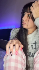 I m waiting for you to slide into my dms don t keep me waiting