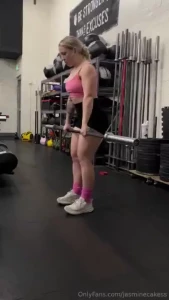 Would yall like if i posted naughty gym content on here